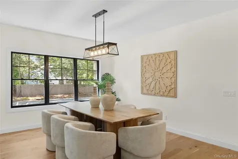 33 Delavan Street East Hampton NY 11937