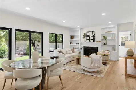 33 Delavan Street East Hampton NY 11937
