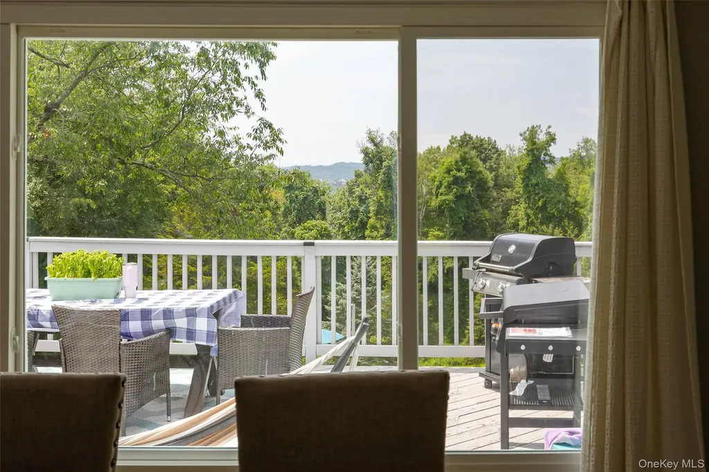 121 Hillside Road Poughquag NY 12570