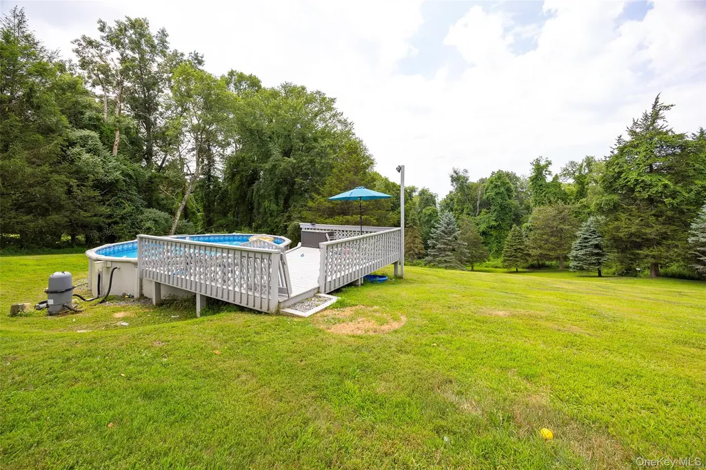 121 Hillside Road Poughquag NY 12570