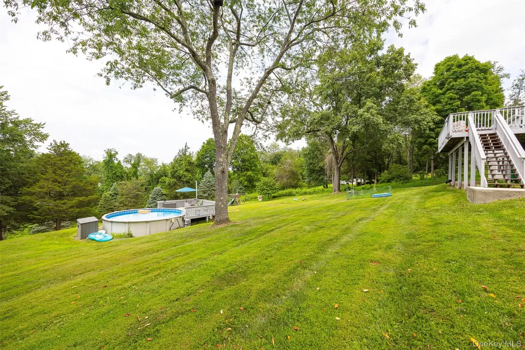 121 Hillside Road Poughquag NY 12570