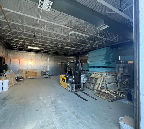 131 Liberty Avenue Avenue Mineola NY 11501