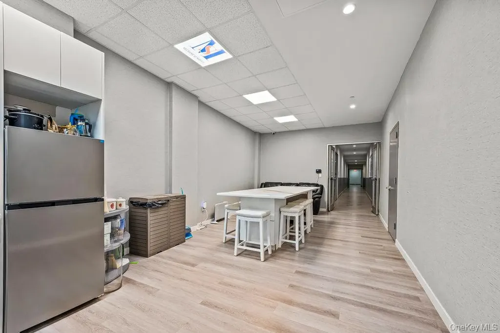 158-15 Union Turnpike Fresh Meadows NY 11366