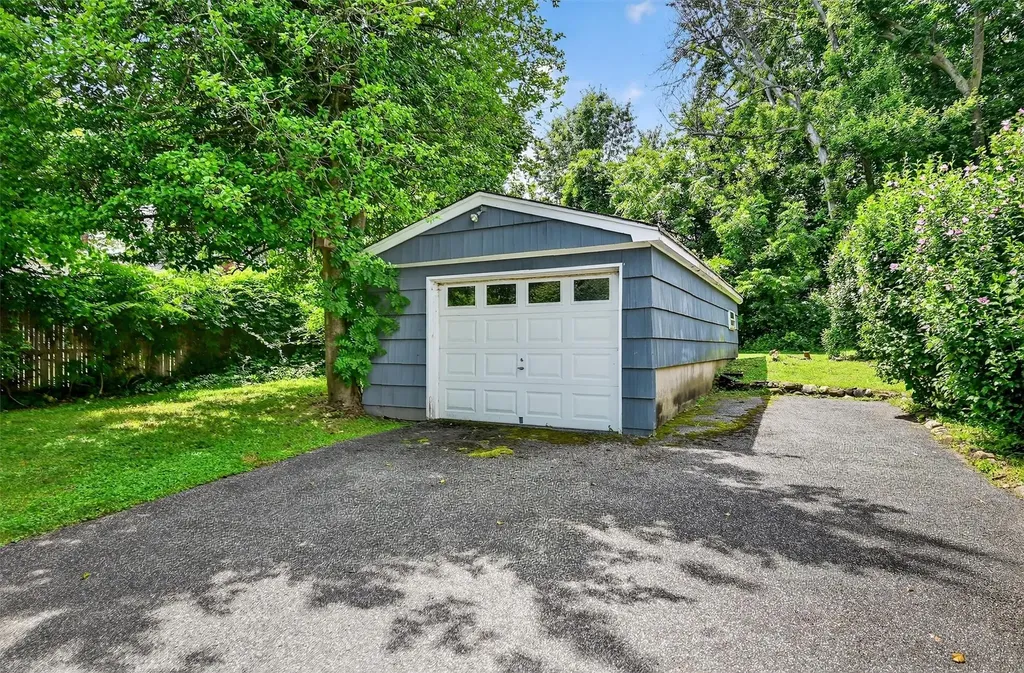 11 East Road Blauvelt NY 10913