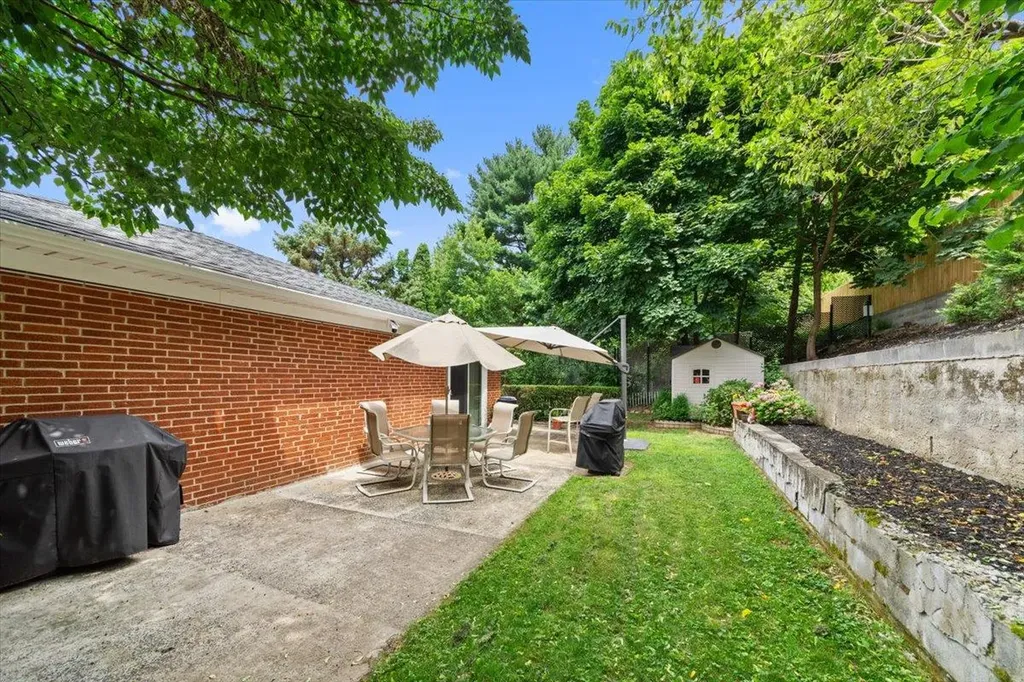 2 Greystone Terrace Yonkers NY 10701