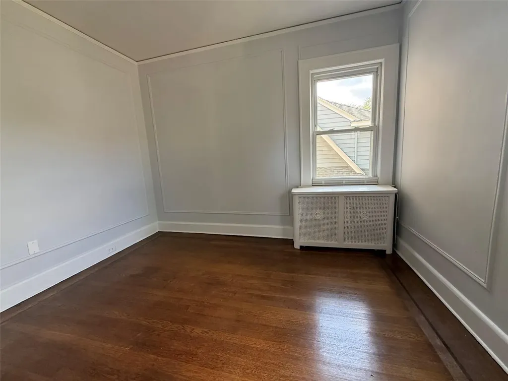 1074 Hunter Avenue Pelham NY 10803