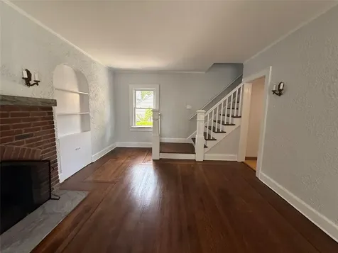 1074 Hunter Avenue Pelham NY 10803