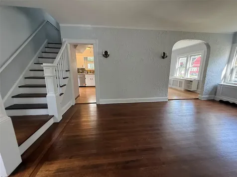 1074 Hunter Avenue Pelham NY 10803