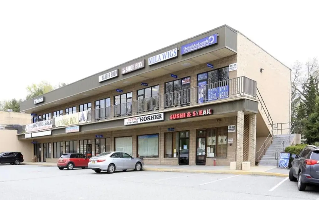 419-423 Route 59 Monsey NY 10952