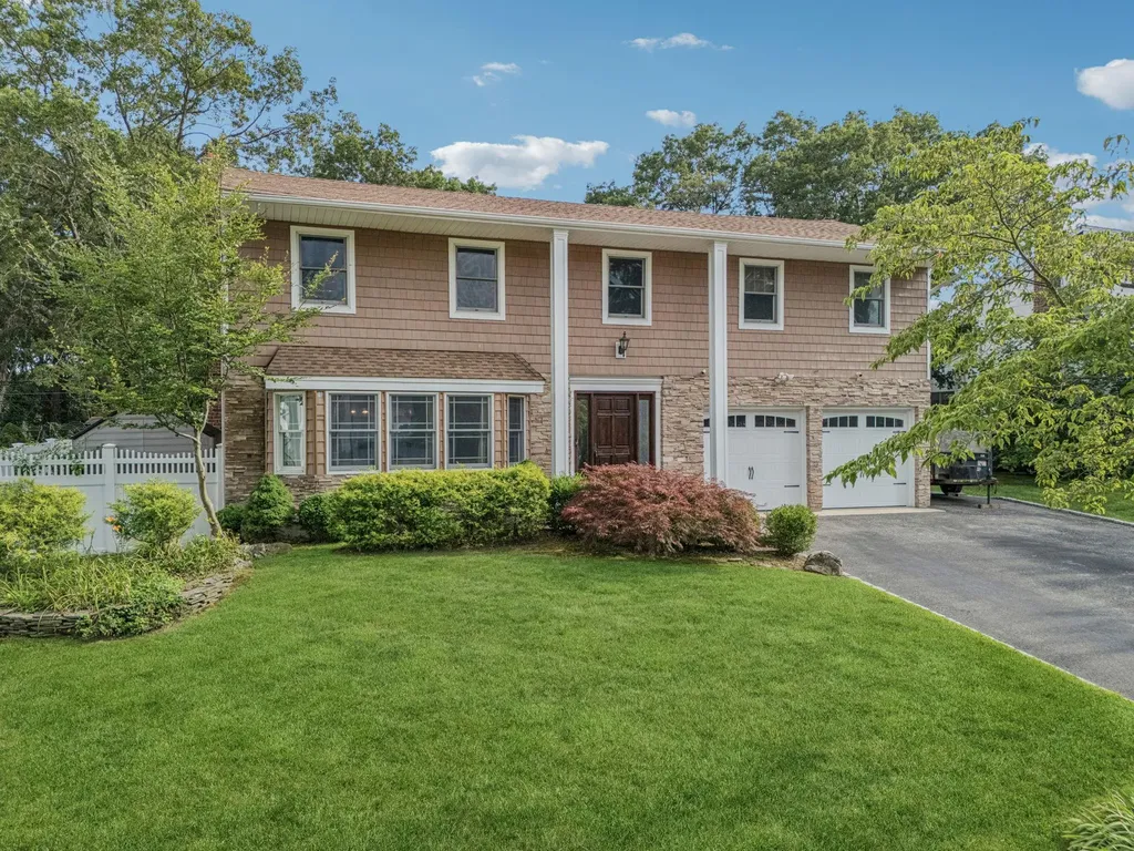 30 Abbot Road Smithtown NY 11787