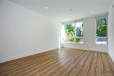 39 Washington Avenue Pleasantville NY 10570