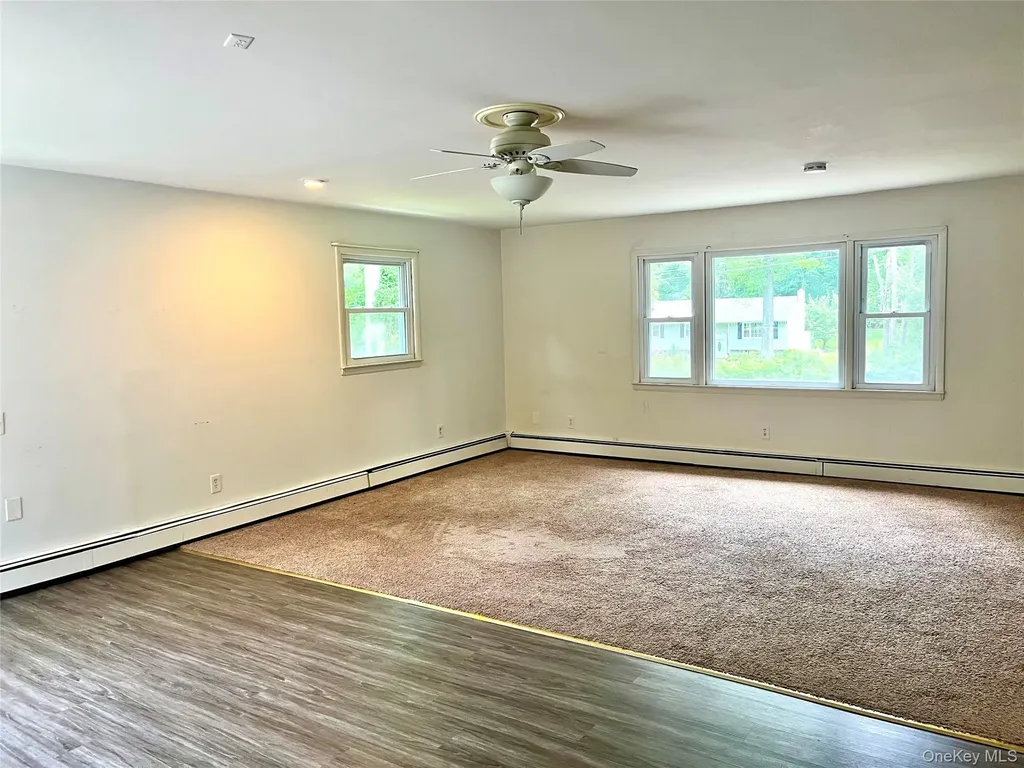 34 Luty Drive Hyde Park NY 12538