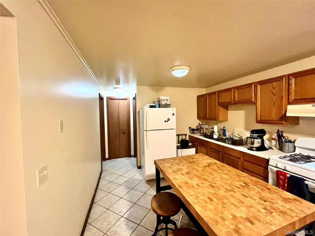 34 Luty Drive Hyde Park NY 12538
