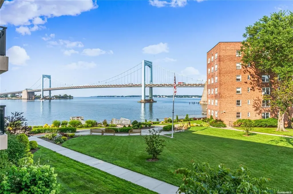 162-21 Powells Cove Boulevard Beechhurst NY 11357