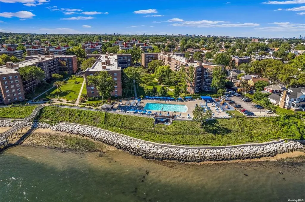 162-21 Powells Cove Boulevard Beechhurst NY 11357