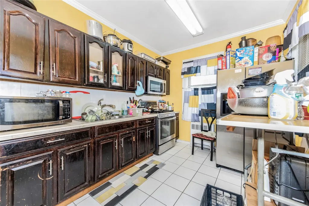 4101 Paulding Avenue Bronx NY 10466