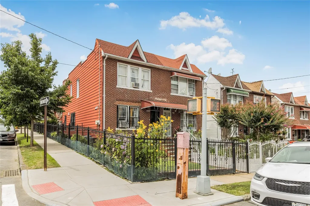 4101 Paulding Avenue Bronx NY 10466