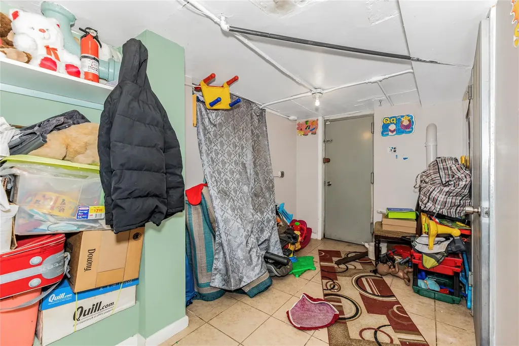 4101 Paulding Avenue Bronx NY 10466