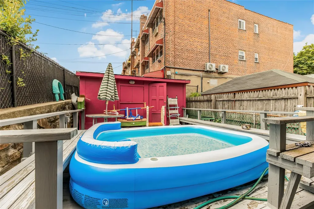 4101 Paulding Avenue Bronx NY 10466