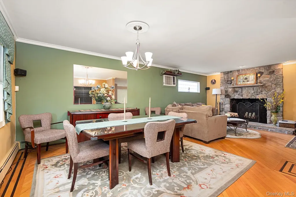 685 Gardiners Avenue Levittown NY 11756