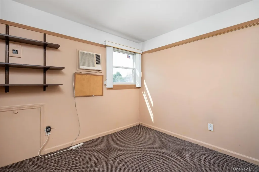 685 Gardiners Avenue Levittown NY 11756