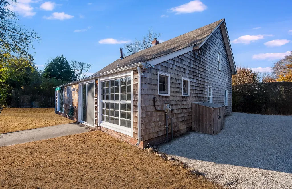 88 Pantigo Road East Hampton NY 11937