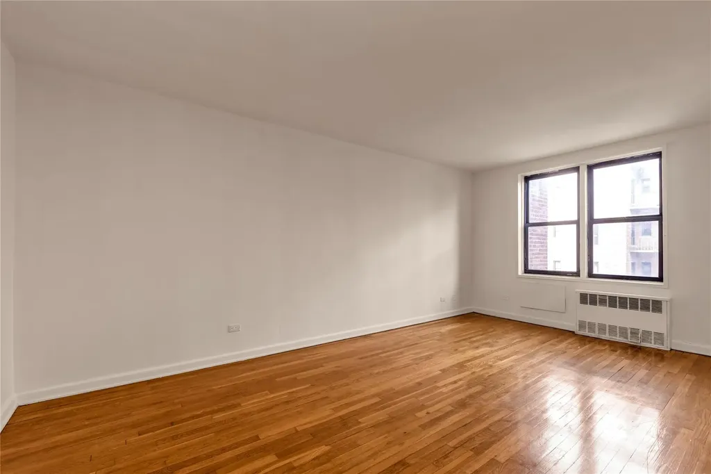 141-05 Pershing Crescent Briarwood NY 11432