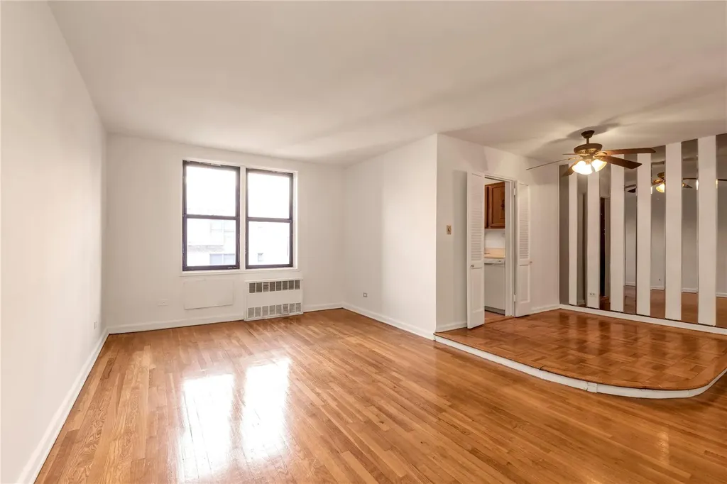 141-05 Pershing Crescent Briarwood NY 11432