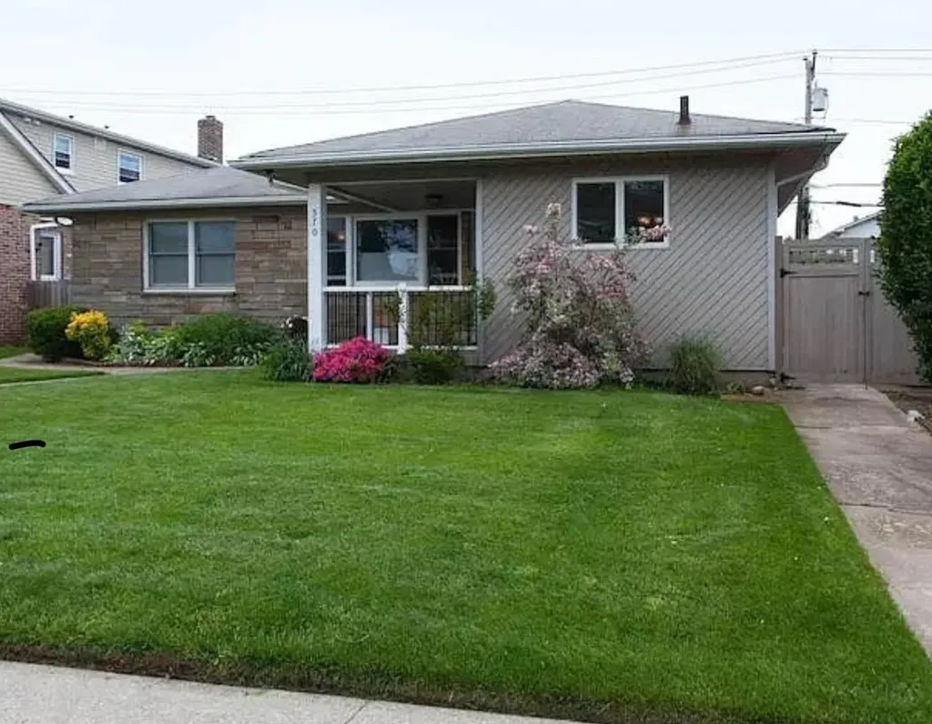 570 E Chester Street Long Beach NY 11561