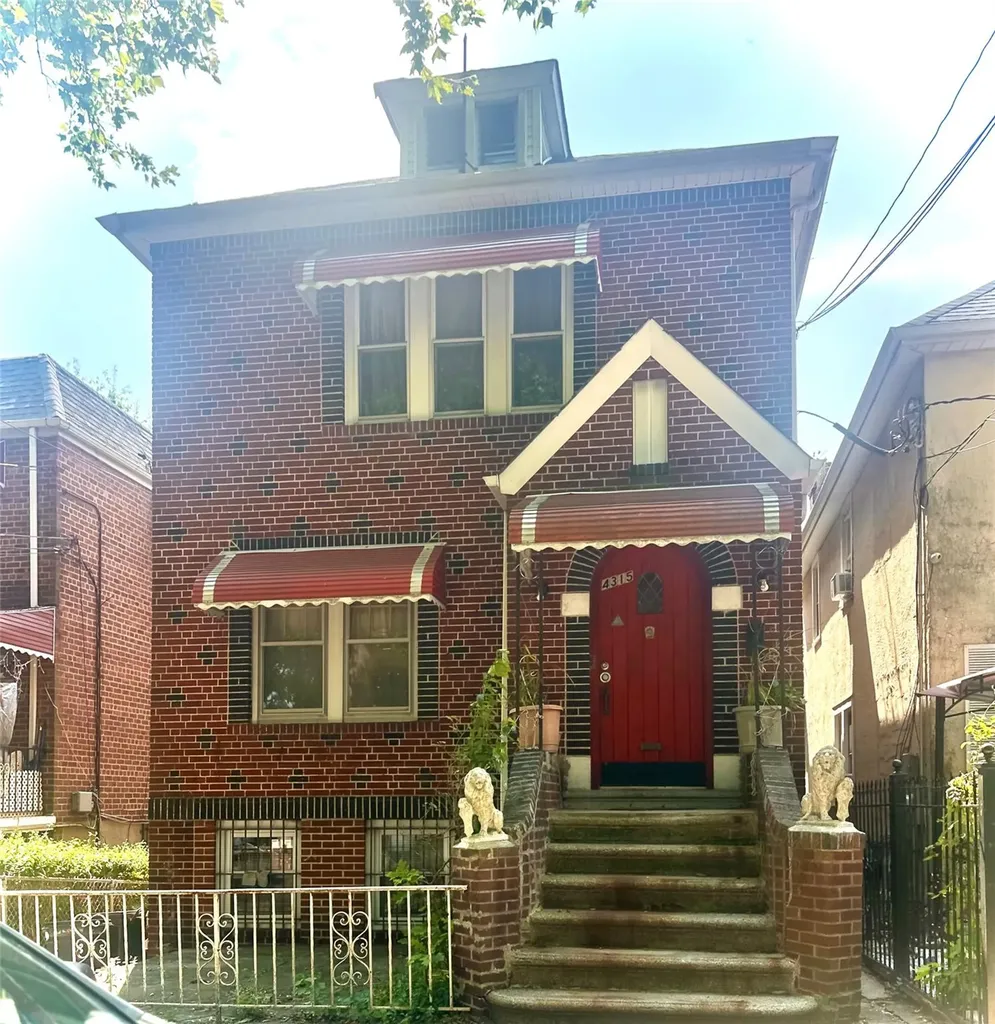 4315 Murdock Avenue Bronx NY 10466