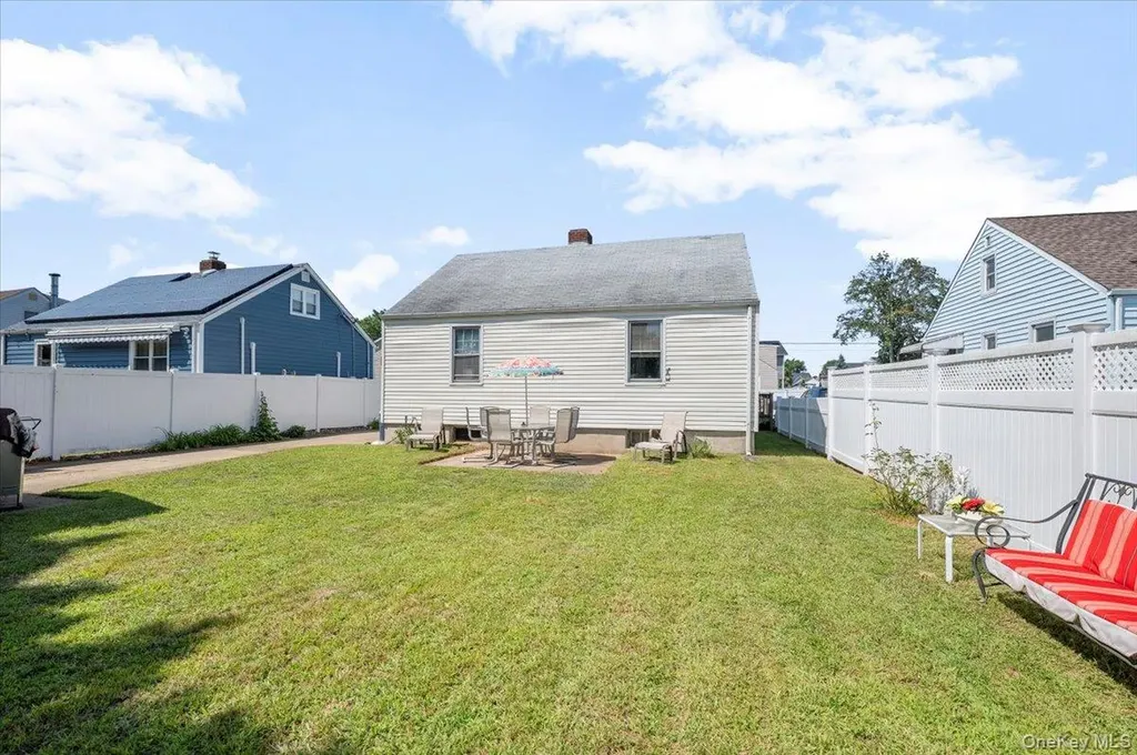 9 Revere Avenue Bethpage NY 11714