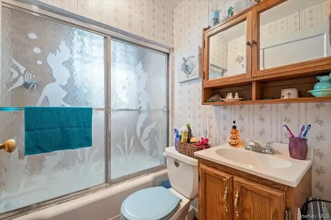 9 Revere Avenue Bethpage NY 11714