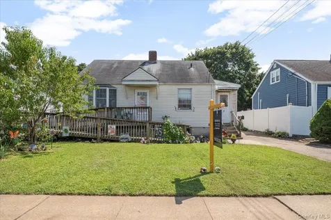 9 Revere Avenue Bethpage NY 11714