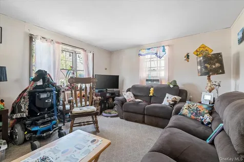 9 Revere Avenue Bethpage NY 11714