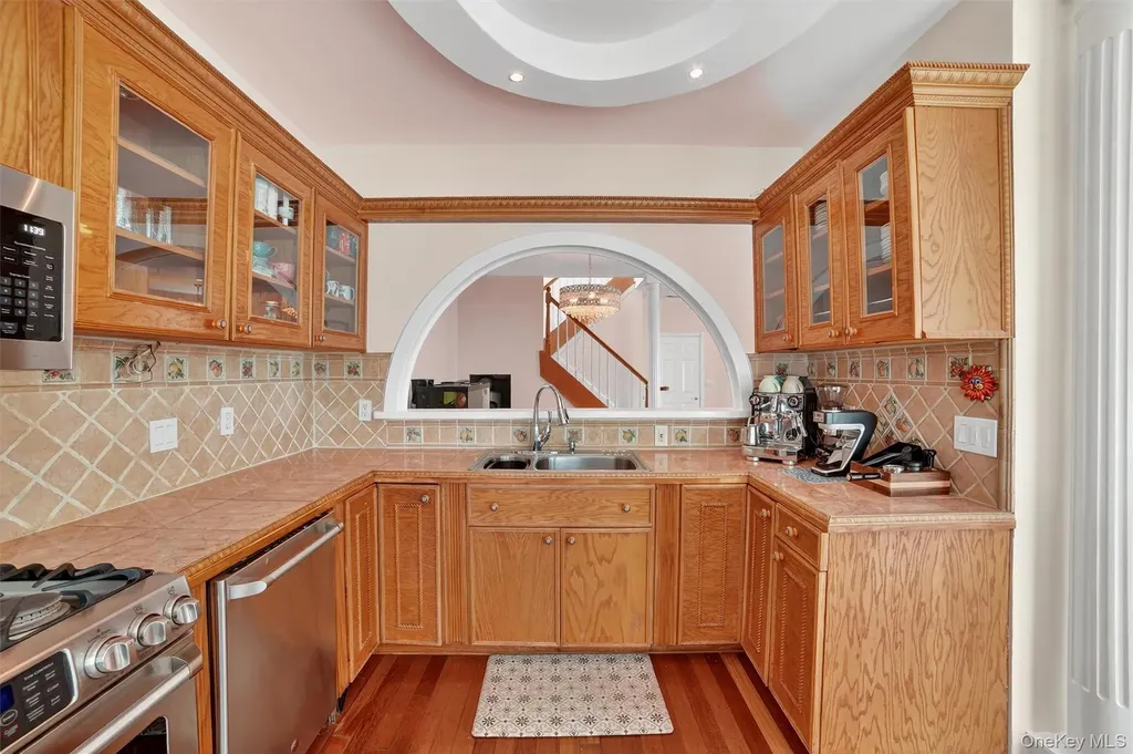 11 Scofield Court Peekskill NY 10566