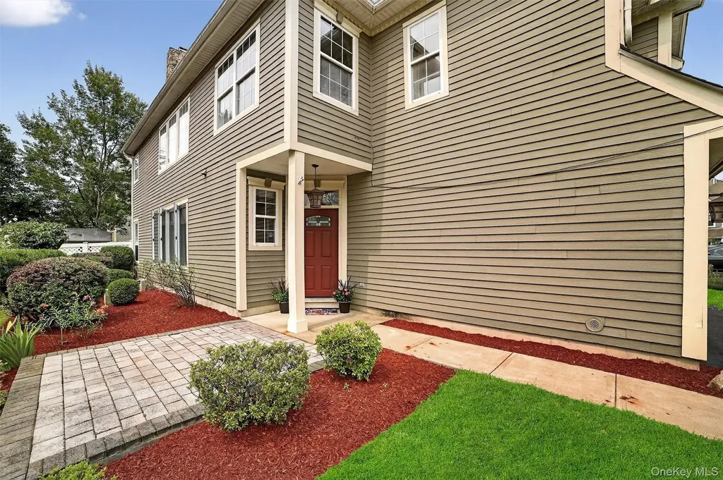 11 Scofield Court Peekskill NY 10566