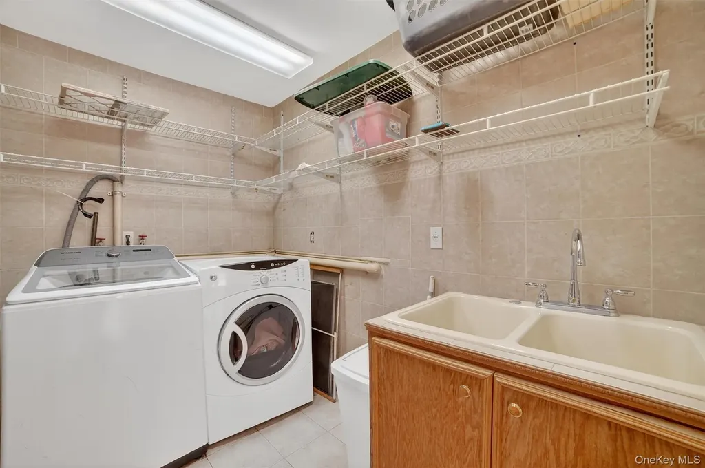 11 Scofield Court Peekskill NY 10566