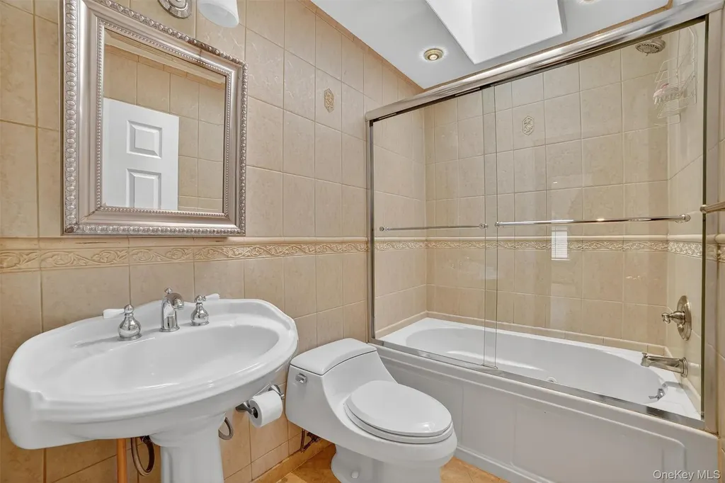 11 Scofield Court Peekskill NY 10566