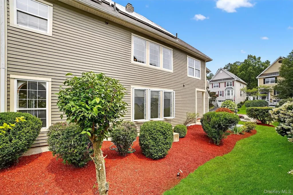11 Scofield Court Peekskill NY 10566