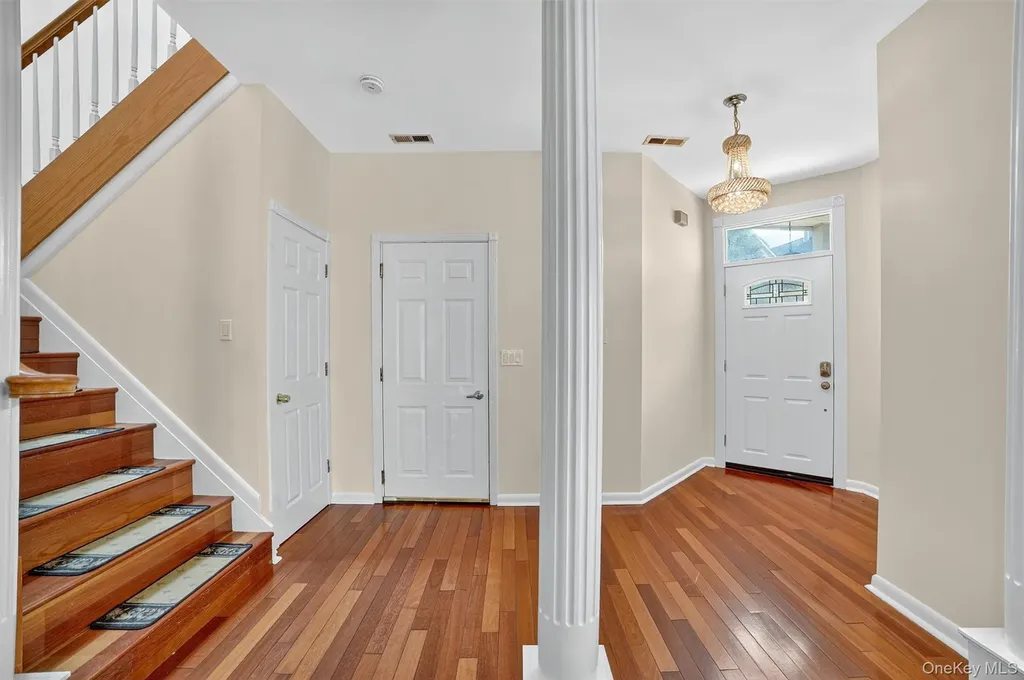 11 Scofield Court Peekskill NY 10566