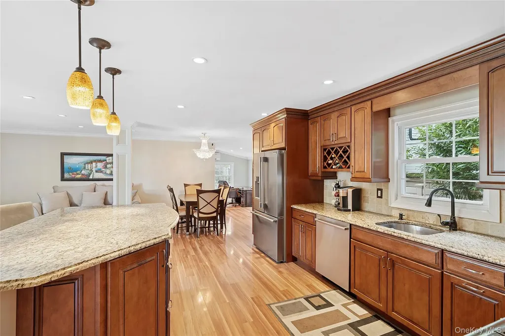 2 Ross Road Babylon NY 11702