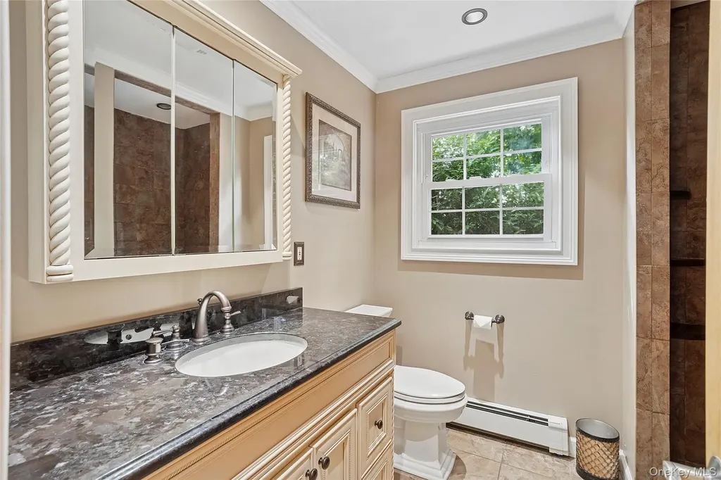2 Ross Road Babylon NY 11702