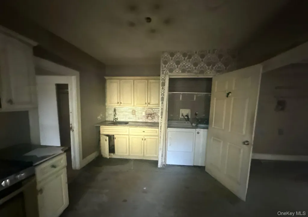578 Seaman Avenue Baldwin NY 11510