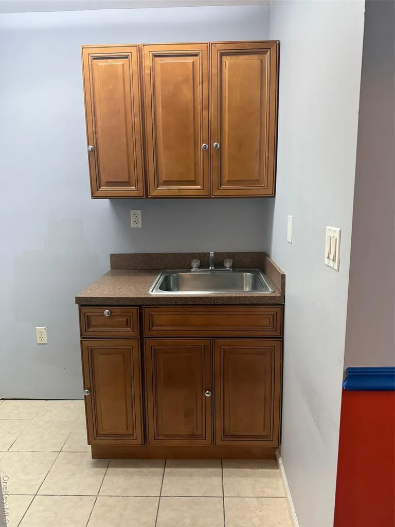 3717 E Tremont Avenue Bronx NY 10465