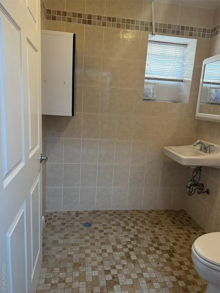 3717 E Tremont Avenue Bronx NY 10465