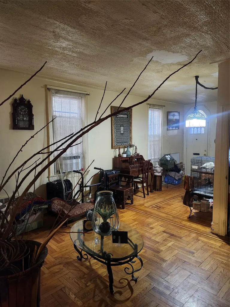 563 E 91st Street Brooklyn NY 11236