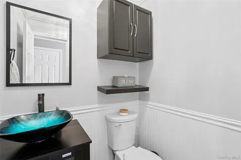 5 Windcrest Drive Manorville NY 11949