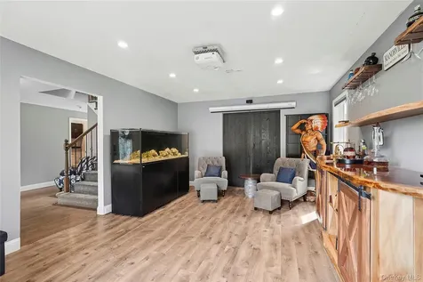 5 Windcrest Drive Manorville NY 11949