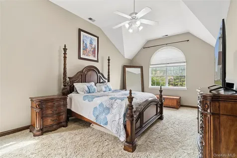 5 Windcrest Drive Manorville NY 11949