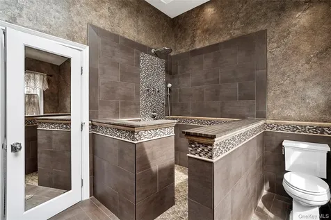 5 Windcrest Drive Manorville NY 11949